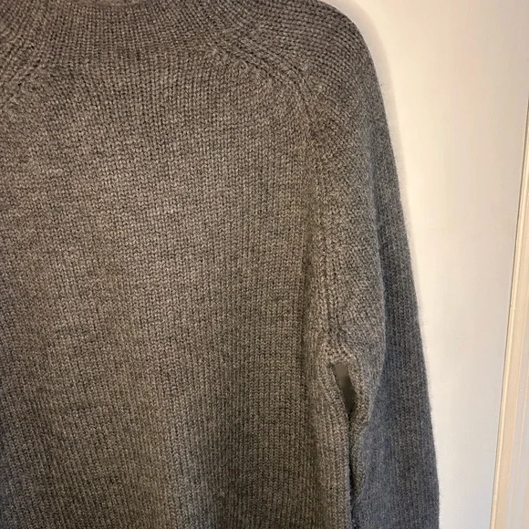 J. CREW GRAY 100% WOOL ROLL NECK SWEATER SIZE MEDIUM - Picture 9 of 12